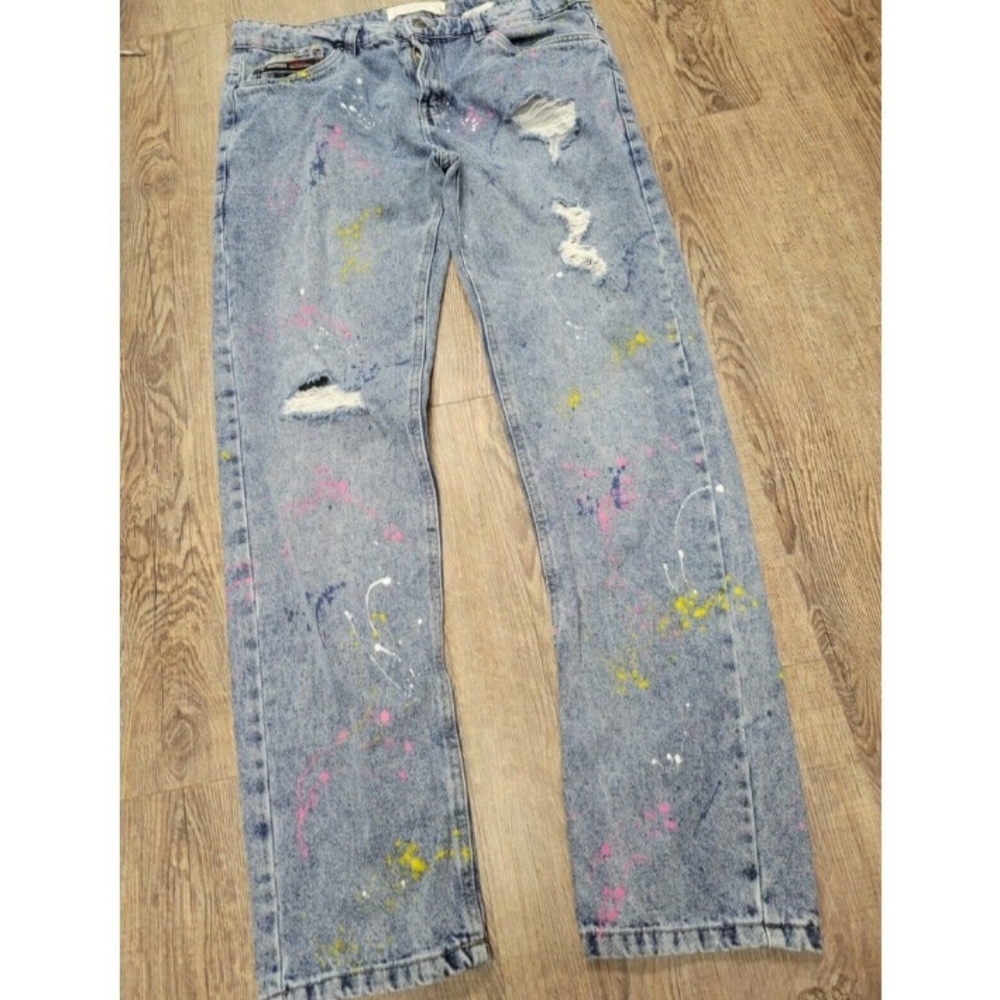 Akademiks Jeanius paint splatter Distressed jeans 34 x 32